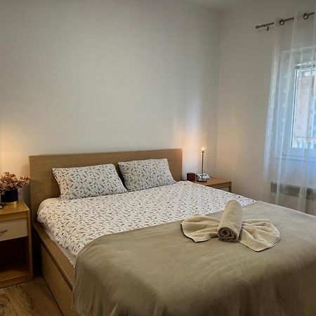 Apartments Vrime Biograd Na Moru Bagian luar foto