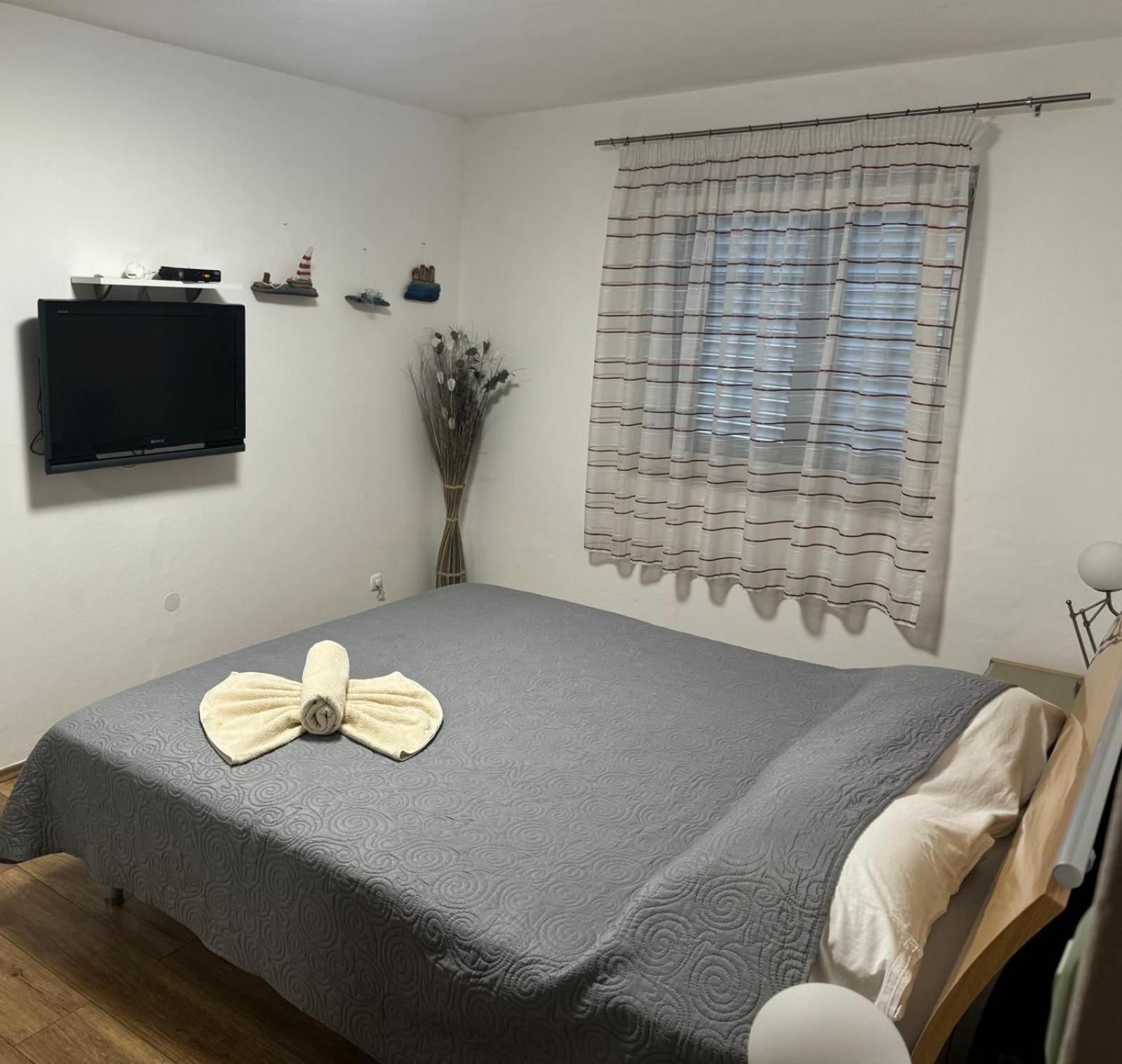 Apartments Vrime Biograd Na Moru Bagian luar foto