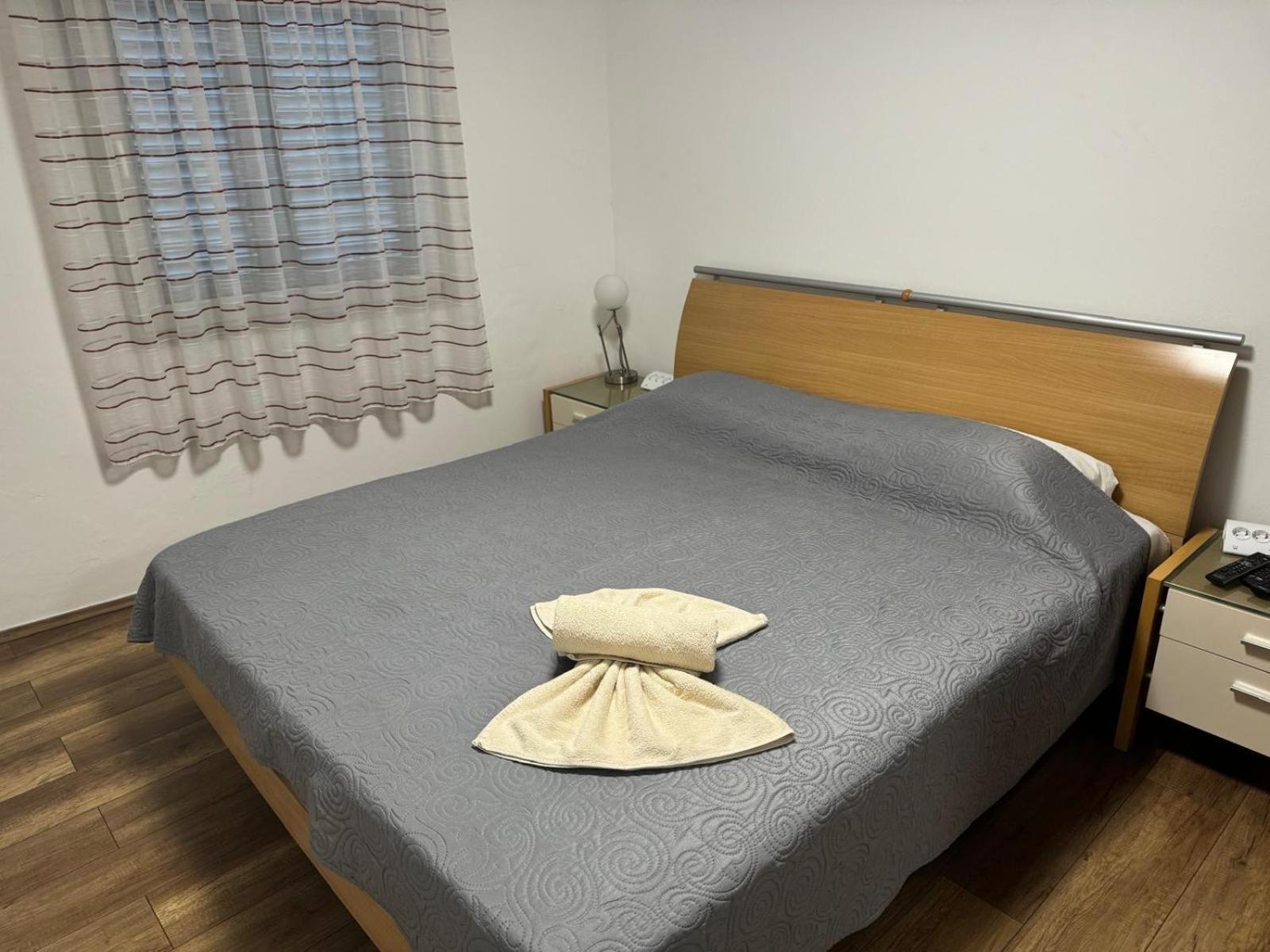 Apartments Vrime Biograd Na Moru Bagian luar foto