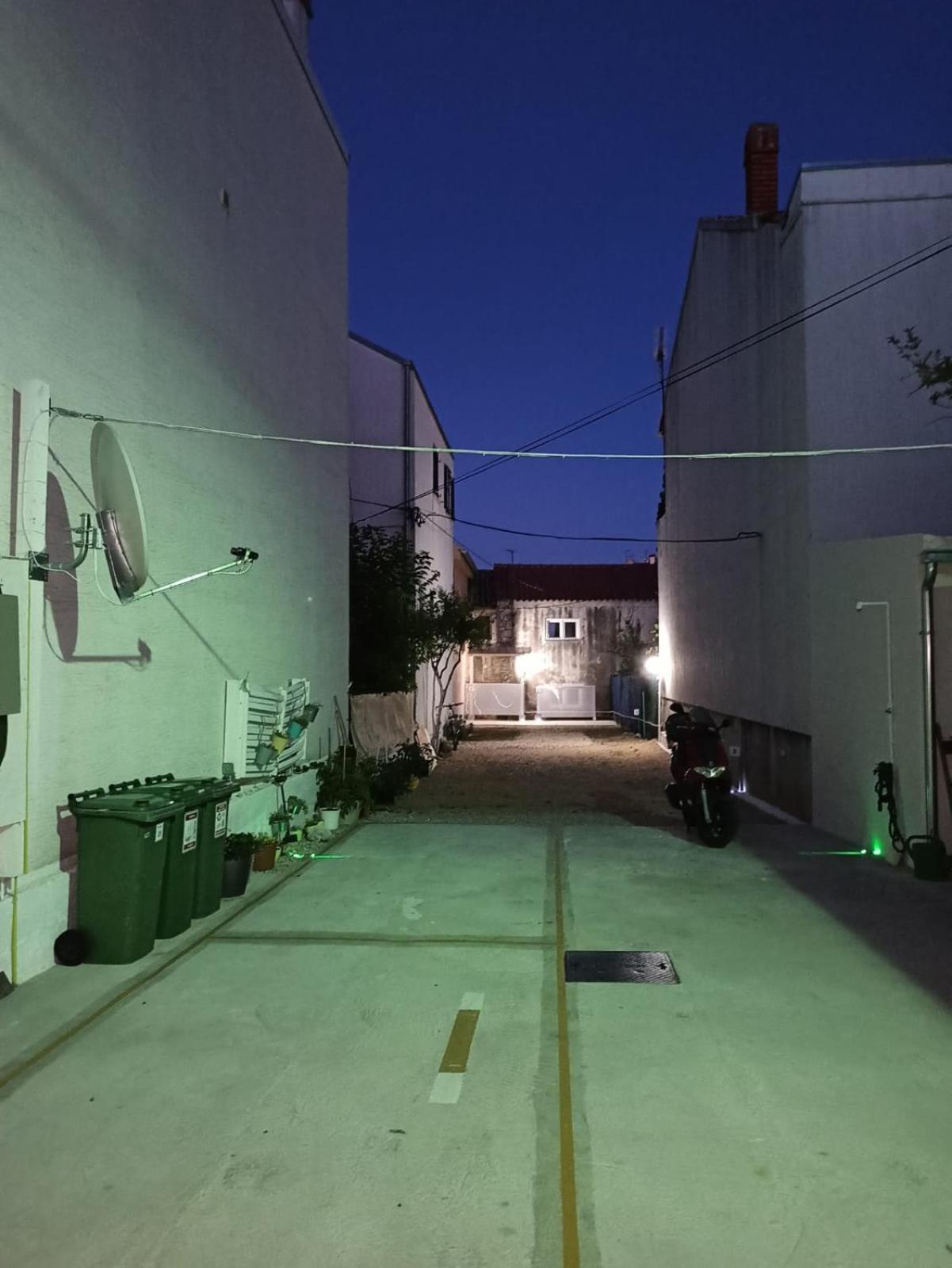 Apartments Vrime Biograd Na Moru Bagian luar foto