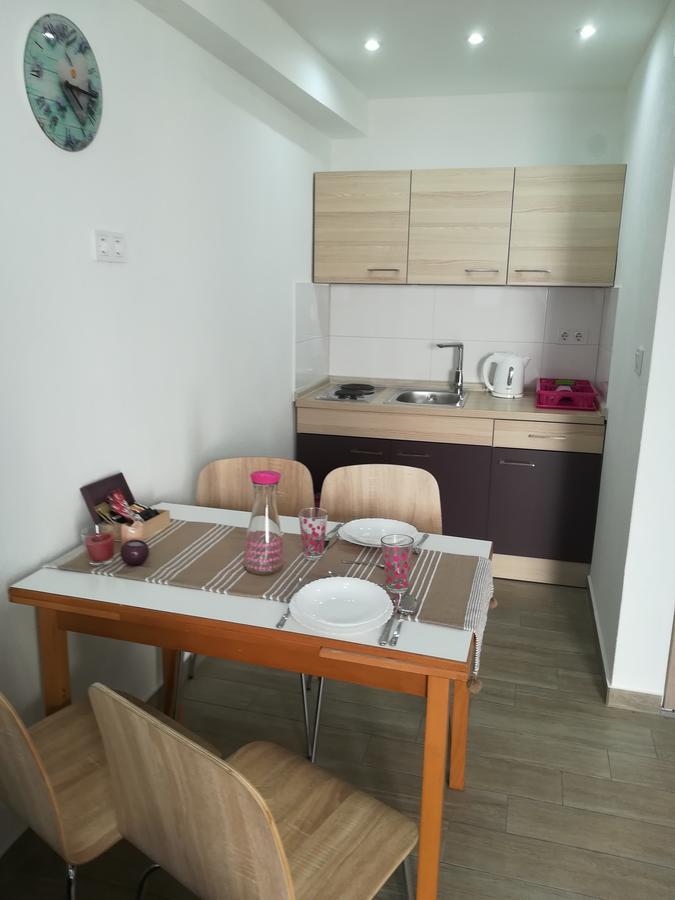 Apartments Vrime Biograd Na Moru Bagian luar foto