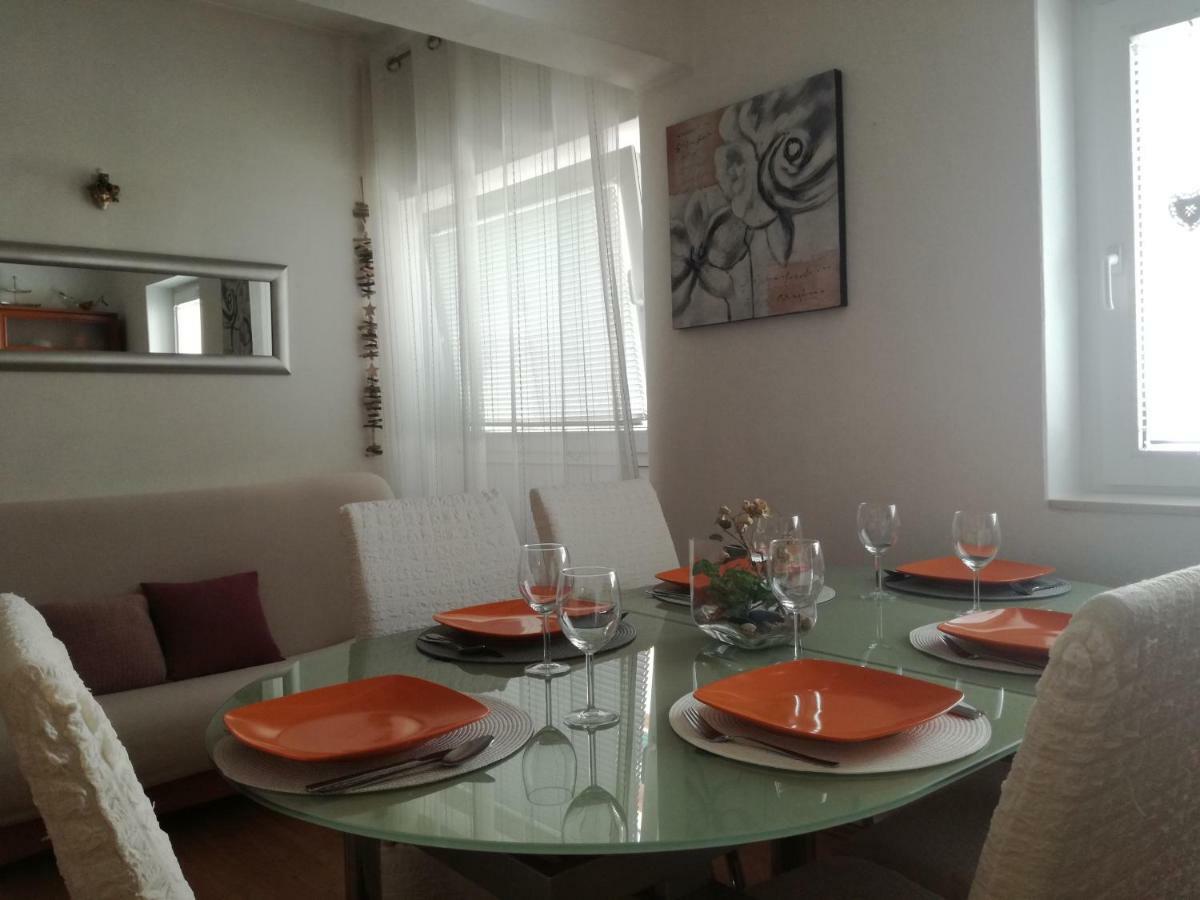 Apartments Vrime Biograd Na Moru Bagian luar foto