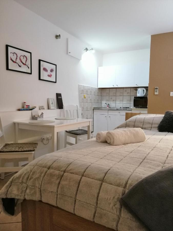 Apartments Vrime Biograd Na Moru Bagian luar foto